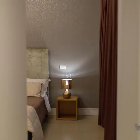 Gold Spanish's Steps * Rom