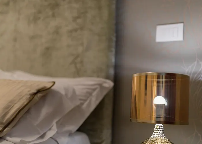 Gold Spanish's Steps רומא