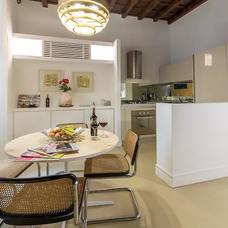 Διαμέρισμα Gold Spanish's Steps *