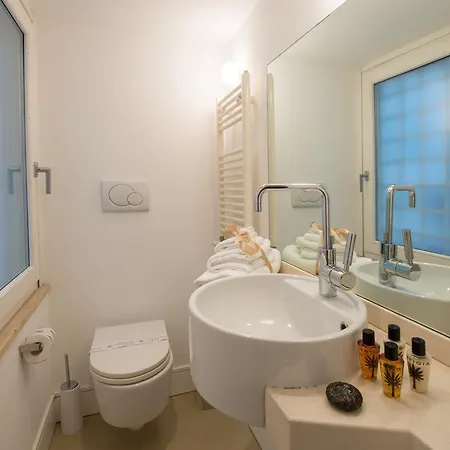 Gold Spanish's Steps