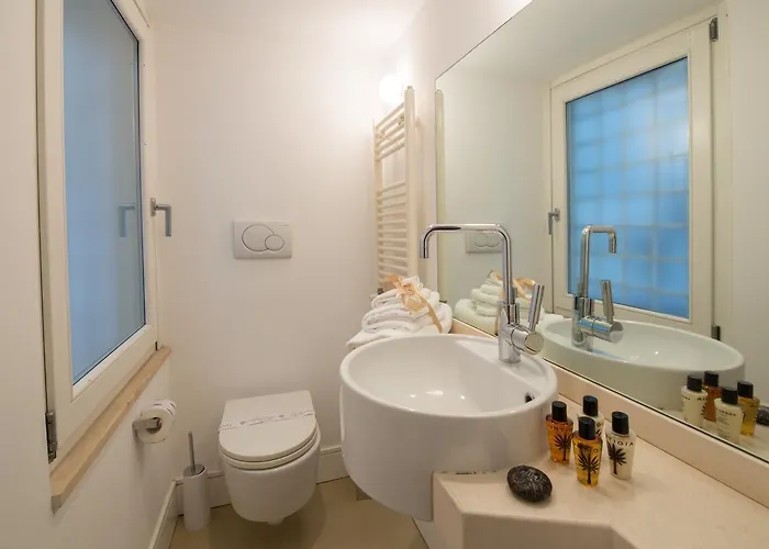 Gold Spanish's Steps